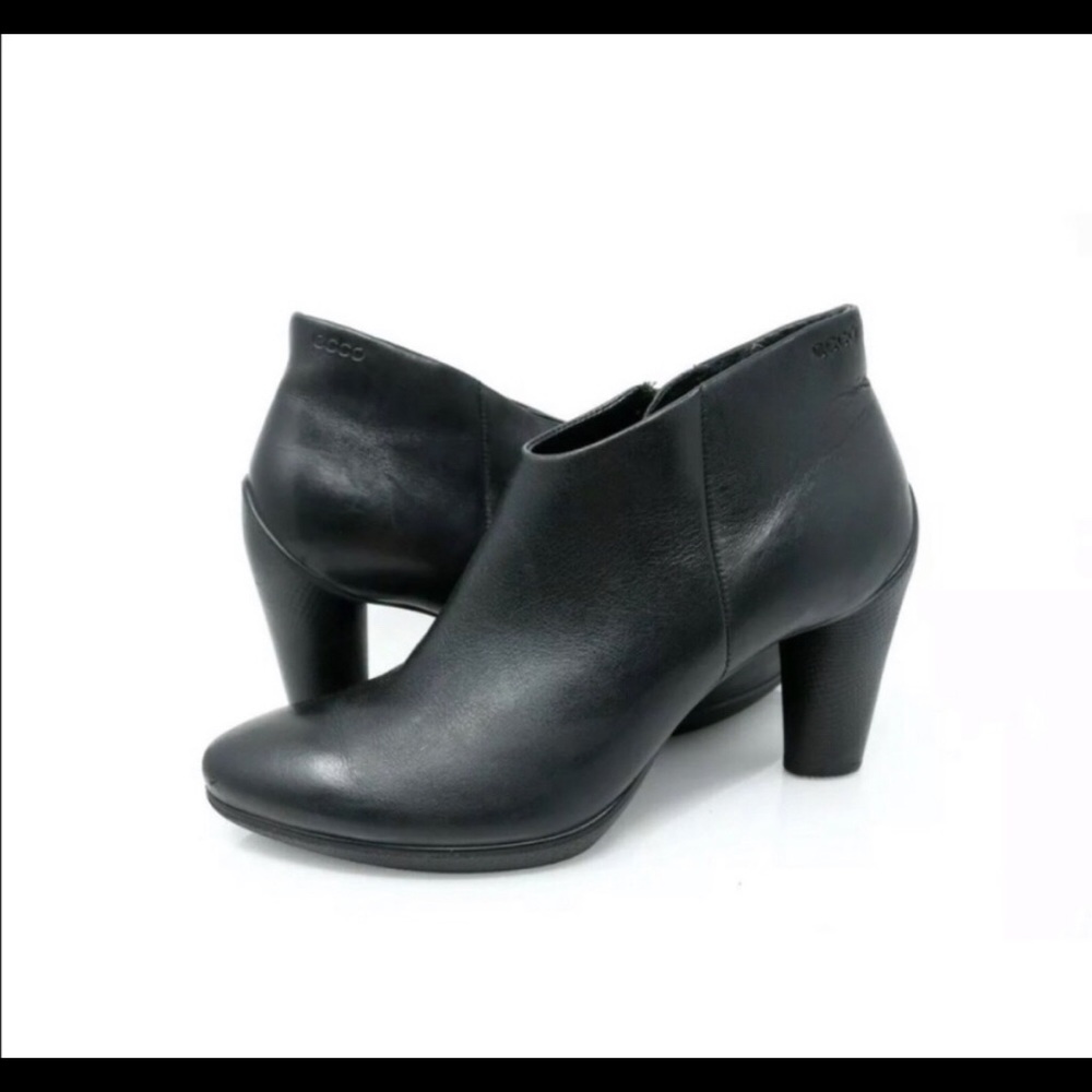 EUC ECCO sculpted heel leather bootie 41 11
